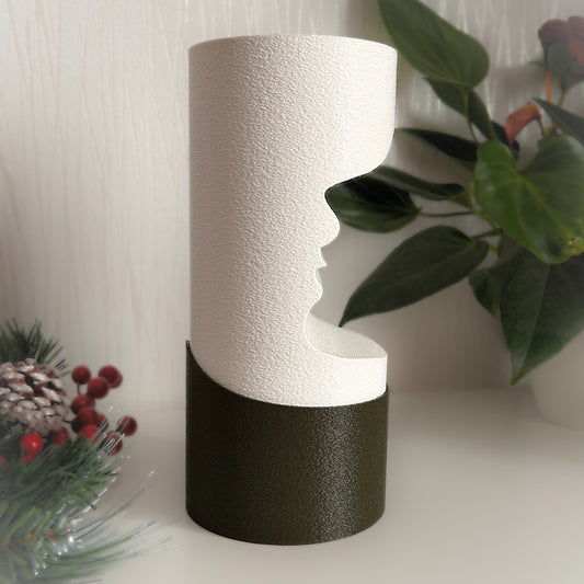 Sculptural Dry Vase „JI“