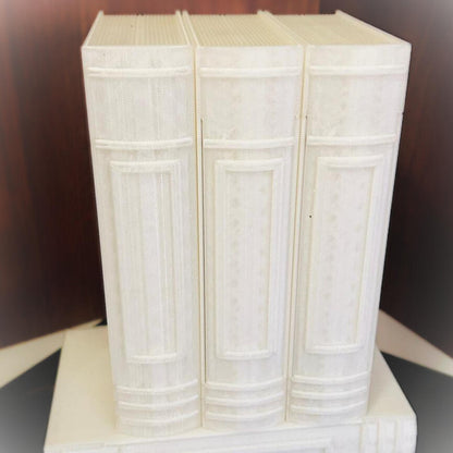 Library Lamp "KNYGA" – 3D printed LED light blending among books