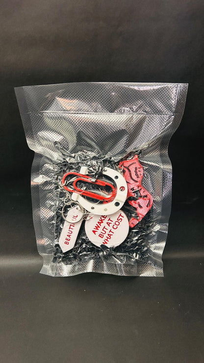 Jaungada veiksmes talismanu komplekts – sarkanais zirgs un pakavs kā spēka, veiksmes un aizsardzības simboli Jaunajam gadam